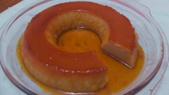 Esta é a melhor receita de pudim de pão da sua vida: veja como fazer essa sobremesa fácil e econômica