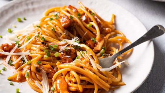 Kimchi carbonara: a mistura das culinárias italiana e coreana em um prato surpreendente  que você precisa experimentar