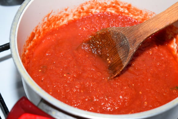 Molho de tomate sensacional SEM CONSERVANTES e nutritivo: receita usa panela de pressão e liquidificador