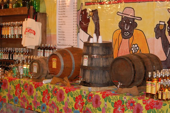O que tem no Festival da Cachaça, Cultura e Sabores de Paraty além da pinga? Veja a programação completa!