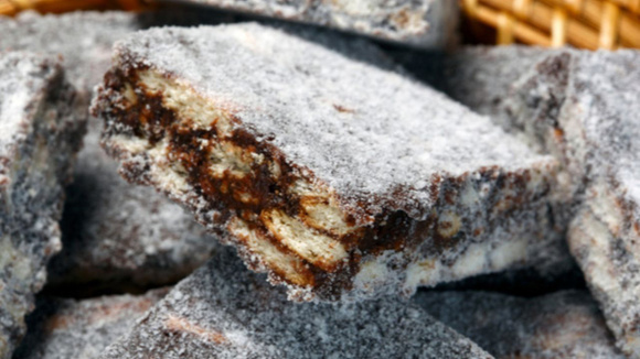 Cremosa e crocante, a palha italiana é perfeita para agradar a familia toda (Créditos: TudoGostoso)