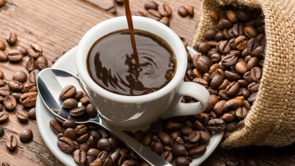 Vai faltar cafezinho em casa? O que os cientistas descobriram sobre a produção do alimento e o clima imprevisível que toma conta do planeta
