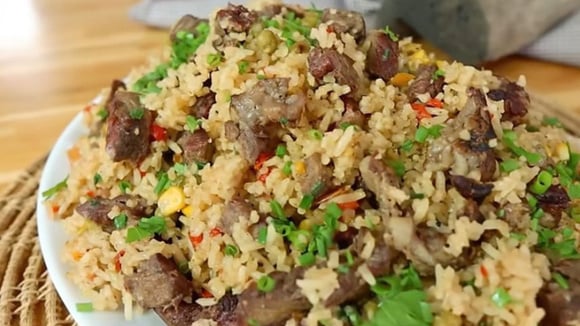 Receita é rápida de fazer e quase não dá trabalho (Créditos: Reprodução/Receitas de Pai/YouTube)