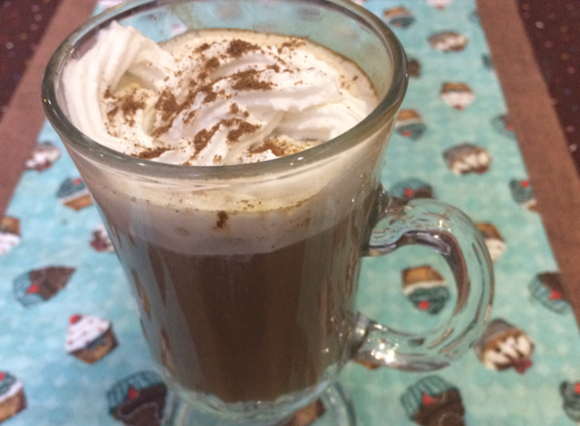 Cappuccino clássico feito em casa (Créditos: TudoGostoso/Amanda Nunes)