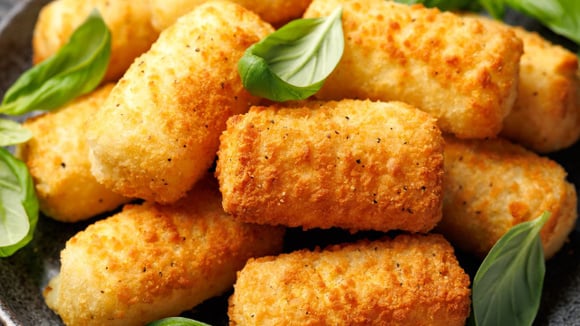 Com 1 ovo, 1/2 xícara de aveia e 1 lata de grão-de-bico: como preparar deliciosos croquetes vegetarianos empanados, ideais para o seu almoço