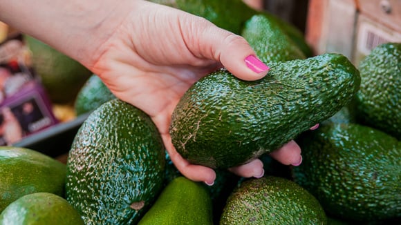 Esse detalhe precisa ser observado junto com outros aspectos da fruta (Créditos: Magnific)