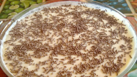 Mousse de limão com chocolate. (créditos: TudoGostoso)
