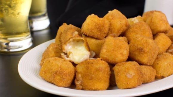 Esse queijo derrete na boca! (Créditos: Shutterstock)