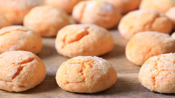 Uma receita simples, aromática e perfeita para quem ama sabores cítricos. (Foto: Shutterstock)