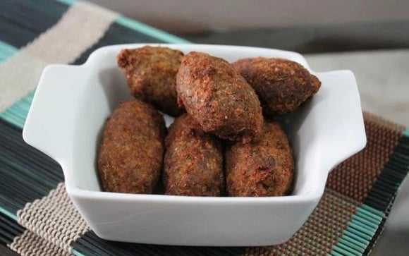 O quibe é um bom petisco para Carnaval porque é nutritivo e prático (Créditos: TudoGostoso)