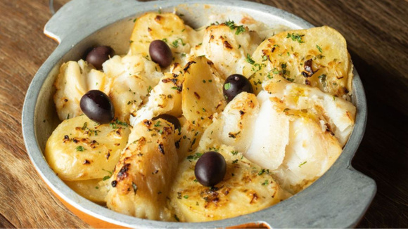 Descobri que dá pra fazer bacalhau na airfryer: já testei para o Natal e essa receita do TudoGostoso ficou deliciosa!
