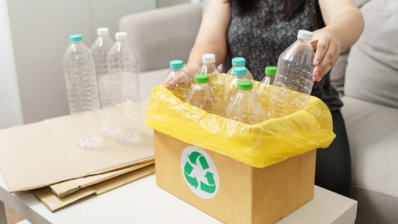 Se você tem garrafas de plástico em casa, você tem um tesouro: 5 maneiras de reaproveitar esse material