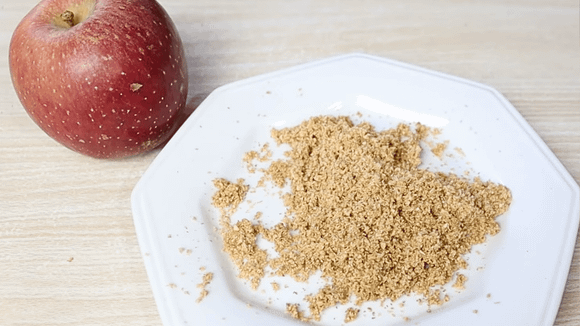 Nem adoçante, nem açúcar mascavo: açúcar de maçã caseiro é alternativa mais natural que vai adoçar o seu dia