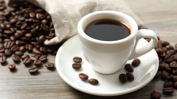 Nem cortar sono, nem ganhar energia: esse é um grande benefício de tomar café todos os dias que poucos sabem