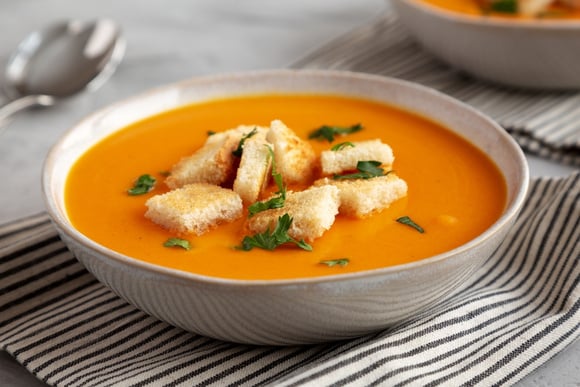 Minha sopa de abóbora favorita não contém mais batatas graças a um vegetal que continua sendo pouco conhecido no Brasil