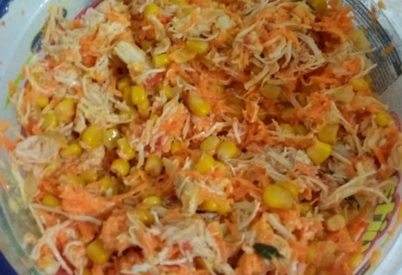 Salada não é só alface e tomate, viu? (Créditos: Priscila/TudoGostoso)