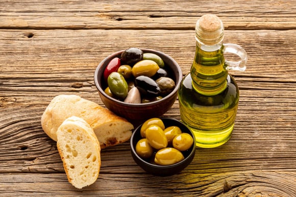 O ouro líquido da cozinha: 5 curiosidades sobre o azeite de oliva
