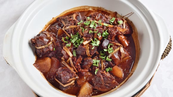 Carne de panela macia e suculenta (Créditos: Canva)