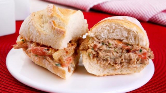 Sanduíche de pernil é um clássico, então não pode faltar! (Créditos: Shutterstock)