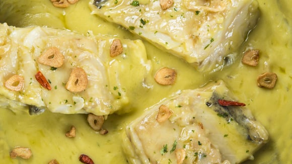 Pare de usar farinha ou creme de leite: esse é o truque do TudoGostoso para deixar o molho de peixe muito mais cremoso