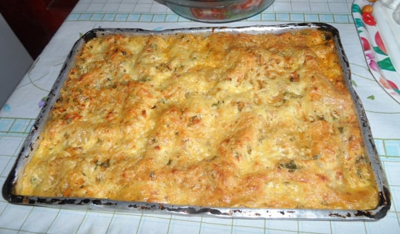 Lasanha de bacalhau é perfeita para um almoço de domingo inesquecível (e a receita é fácil de fazer!)