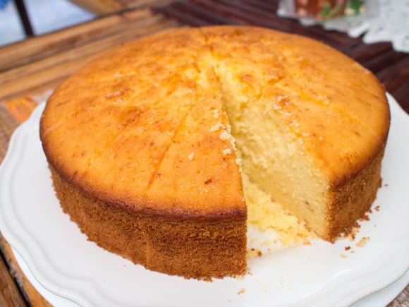 Pão de ló com APENAS 3 ingredientes é o bolo perfeito para rechear ou comer com cafezinho!