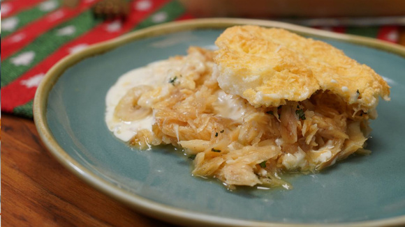 Na minha ceia de Natal nunca pode faltar esse suflê de bacalhau supercremoso e delicioso: já salva, anota ou printa a receita!
