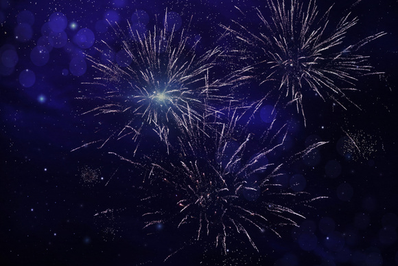 Festa de Ano Novo terá shows gratuitos e queima de fogos.