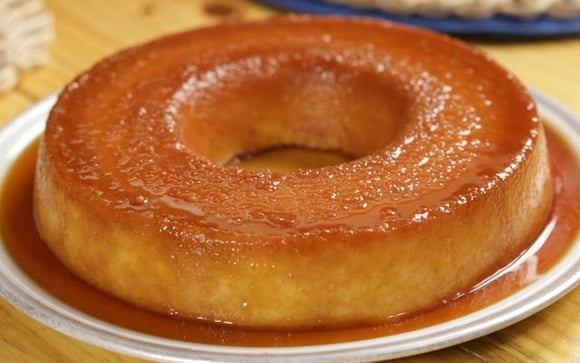 Diferentão, delicioso e muito simples: esse pudim de tapioca vai virar seu novo vício