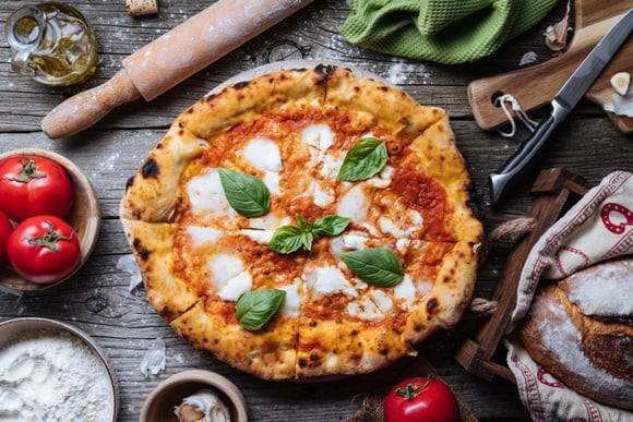 Só tem em 29 pizzarias brasileiras: o que faz a Pizza Napoletana ser tão especial e como fazer em casa?