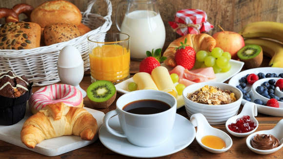 34 receitas para um café da tarde perfeito: lanches fáceis, rápidos e bebidas especiais para acompanhar