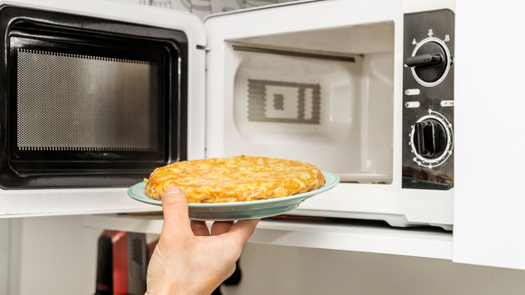Teste preparar a omelete no micro-ondas. (Créditos: Shutterstock)