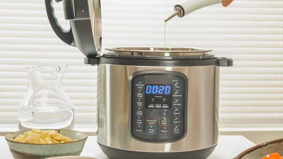 Mega Oferta Prime: essa panela de pressão elétrica vai revolucionar suas receitas e está com quase 40% OFF