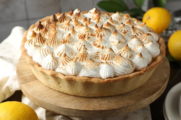 Torta de limão com merengue: a sobremesa de Natal que você vai querer o ano todo