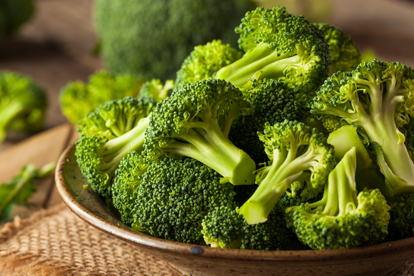 Ingrediente secreto para realçar o sabor do brócolis cozido ou no vapor com facilidade