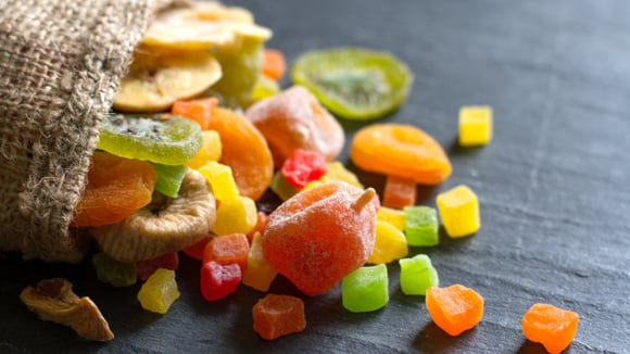 Quem não pode comer frutas cristalizadas no Natal? Esse ingrediente pode ser perigoso para algumas pessoas!