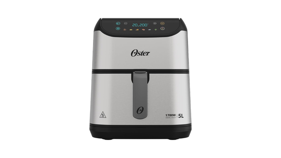 Fritadeira de 5 L da Oster, com painel digital, acabamento inox, projetada para quem valoriza interface moderna.  (Créditos: Oster/Amazon)