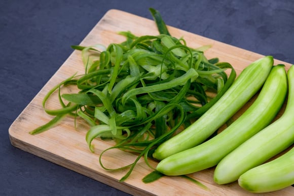 Se você tem cascas de pepino, você tem um tesouro: 5 maneiras de usá-las em casa sem jogá-las fora