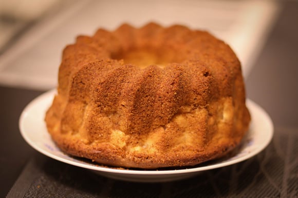 Você já ouviu falar no bolo de copo de leite, uma receita muito simples e rápida de fazer no lanche?