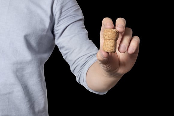 Colocar uma rolha de cortiça dentro da fruteira: TudoGostoso explica o truque simples para afastar as mosquinhas das frutas