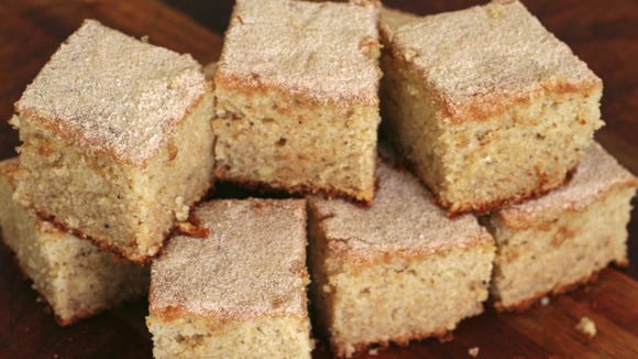 Nem farinha de trigo, nem aveia: bolo de banana com farinha de rosca é o novo queridinho!