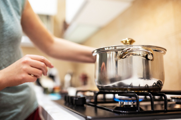 2.2 chegou para trocar o seu fogão: três ofertas com descontão para renovar a cozinha