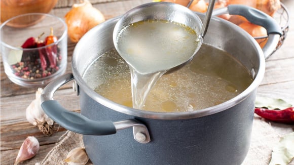 Manuel Costiña, chef Michelin: "Nunca compre caldo de galinha. Normalmente, tudo é água, sal e aroma de frango."