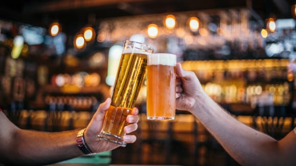 Ei, você aí que bebe cerveja sem álcool e acha que está arrasando... Corre aqui que as notícias não são boas!