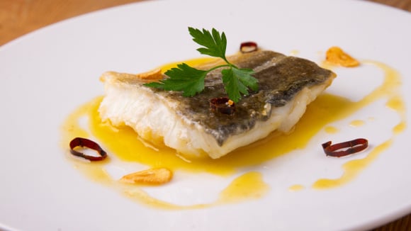 Essa é uma técnica muito útil para fazer um molho cremoso sem adicionar ingredientes (Créditos: Shutterstock)