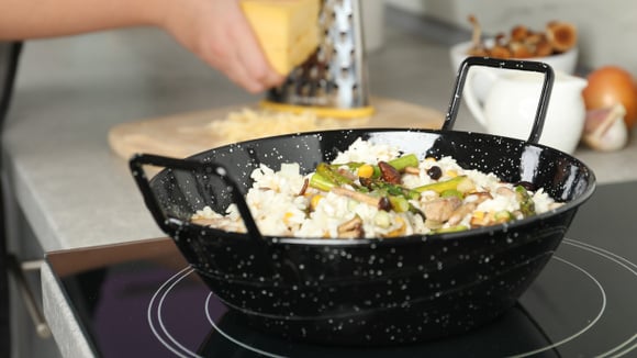 Essas são as panelas e acessórios essenciais para se jogar na culinária oriental!