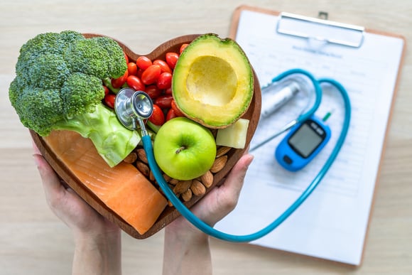 Uma dieta que quase ninguém conhece ajuda a reduzir o colesterol e pode funcionar melhor do que muitas dietas famosas