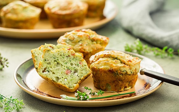 Bolinhos de abobrinha: receita de almôndegas vegetarianas para uma segunda sem carne (e nem precisa fritar!)