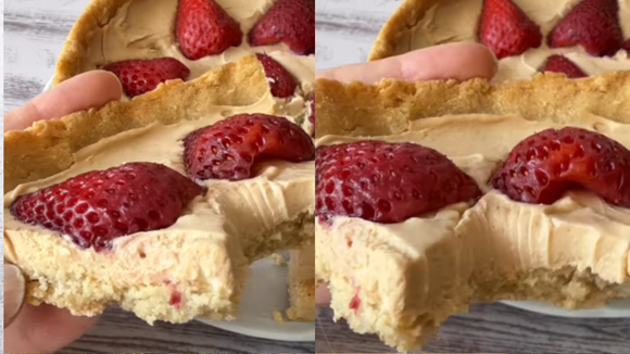 Esta torta de doce de leite com morangos com base crocante virou a sobremesa favorita da minha família: você precisa provar!