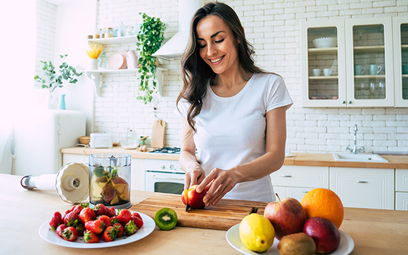 Poucos sabem, mas é isso que você deve fazer com as frutas assim que chegar das compras